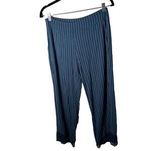 Soma Pajama Pants Women's Medium Short Blue Striped Lace Capri Pajama